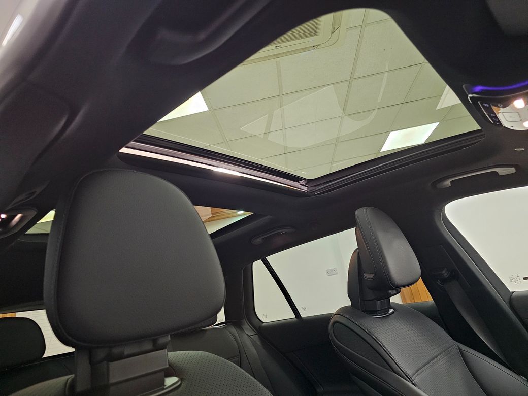 2025 Mercedes-Benz C Class