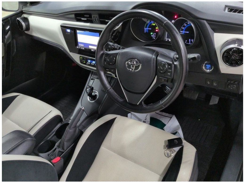 2016 Toyota Auris