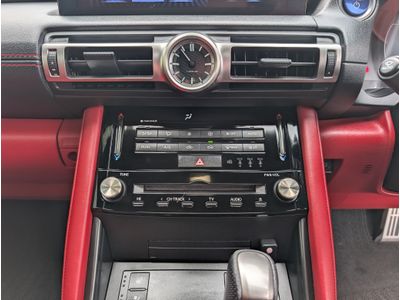 2020 Lexus IS 300h