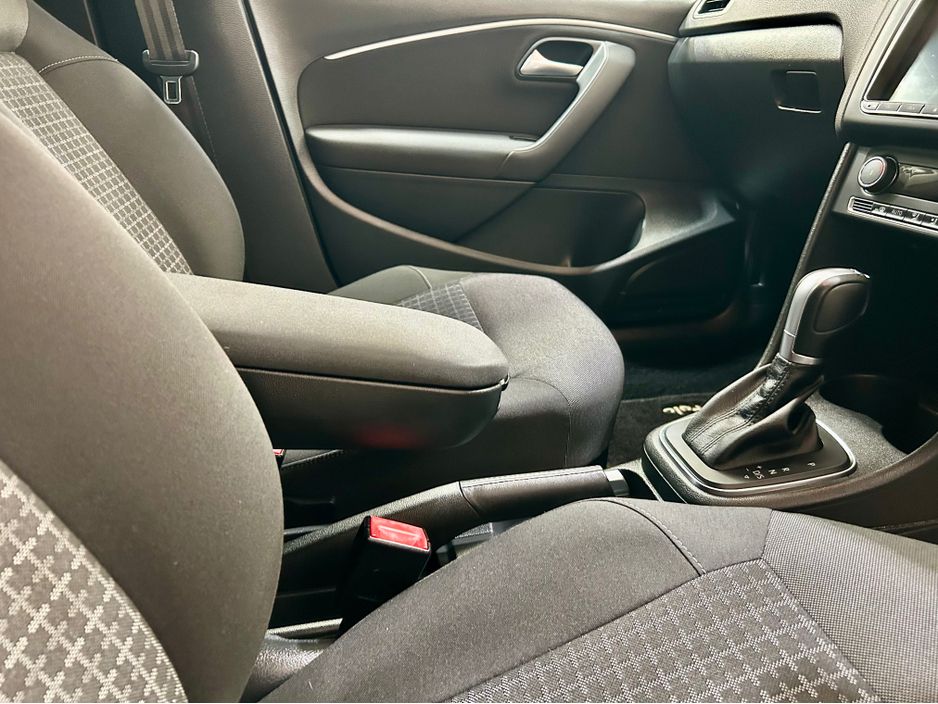 2017 Volkswagen Polo