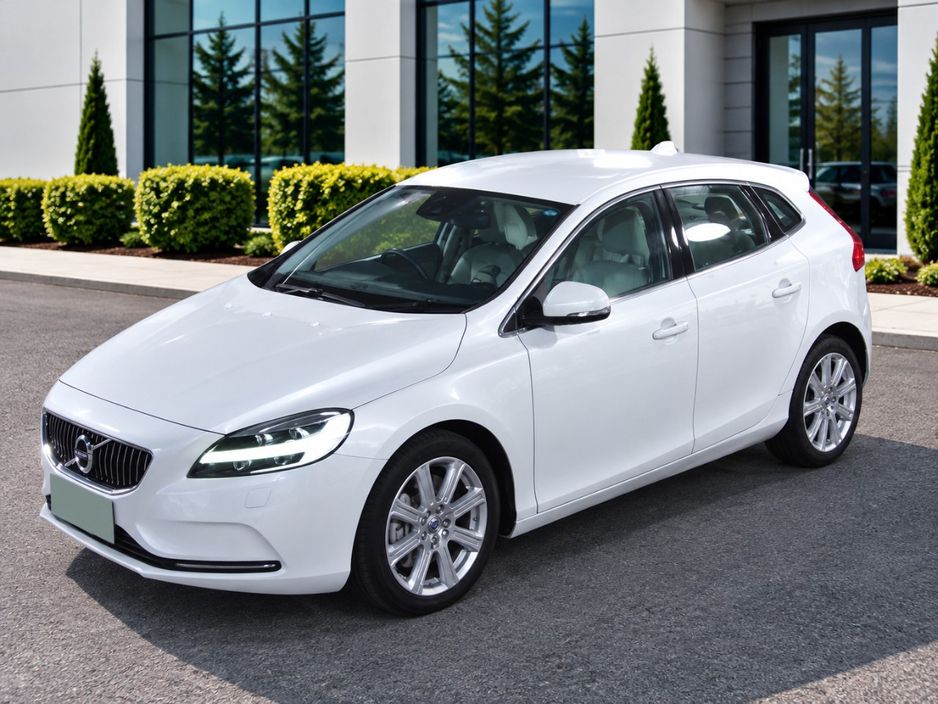 2018 Volvo V40