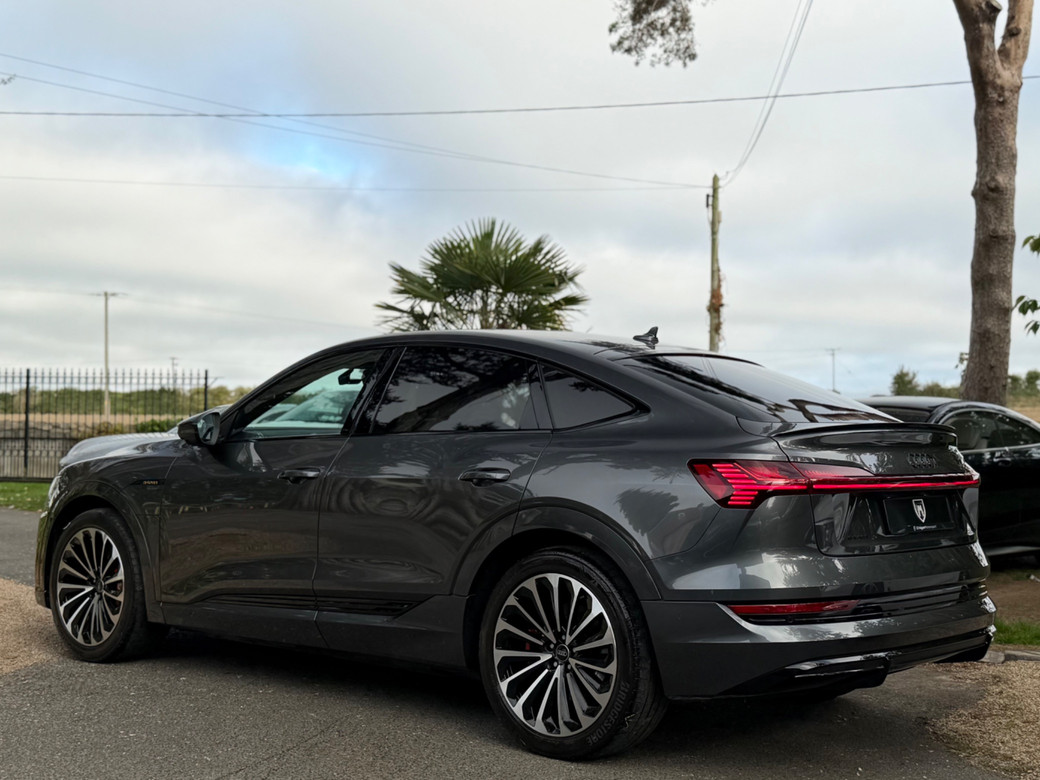 2022 Audi e-tron