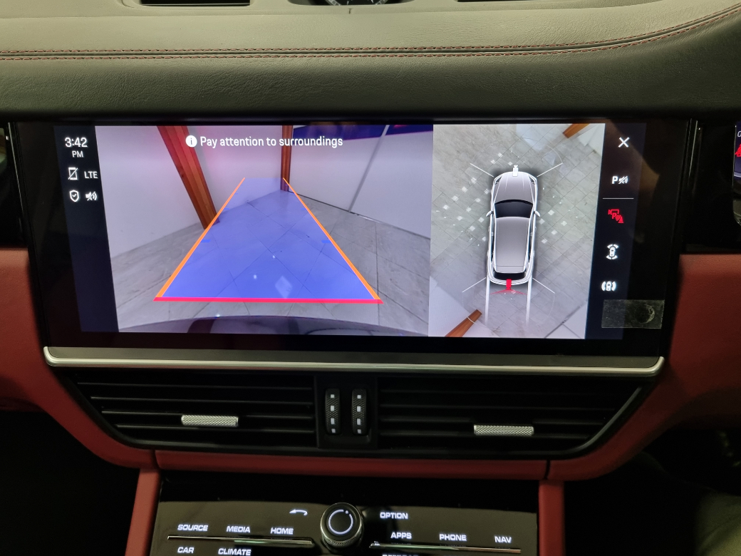 2023 Porsche Cayenne