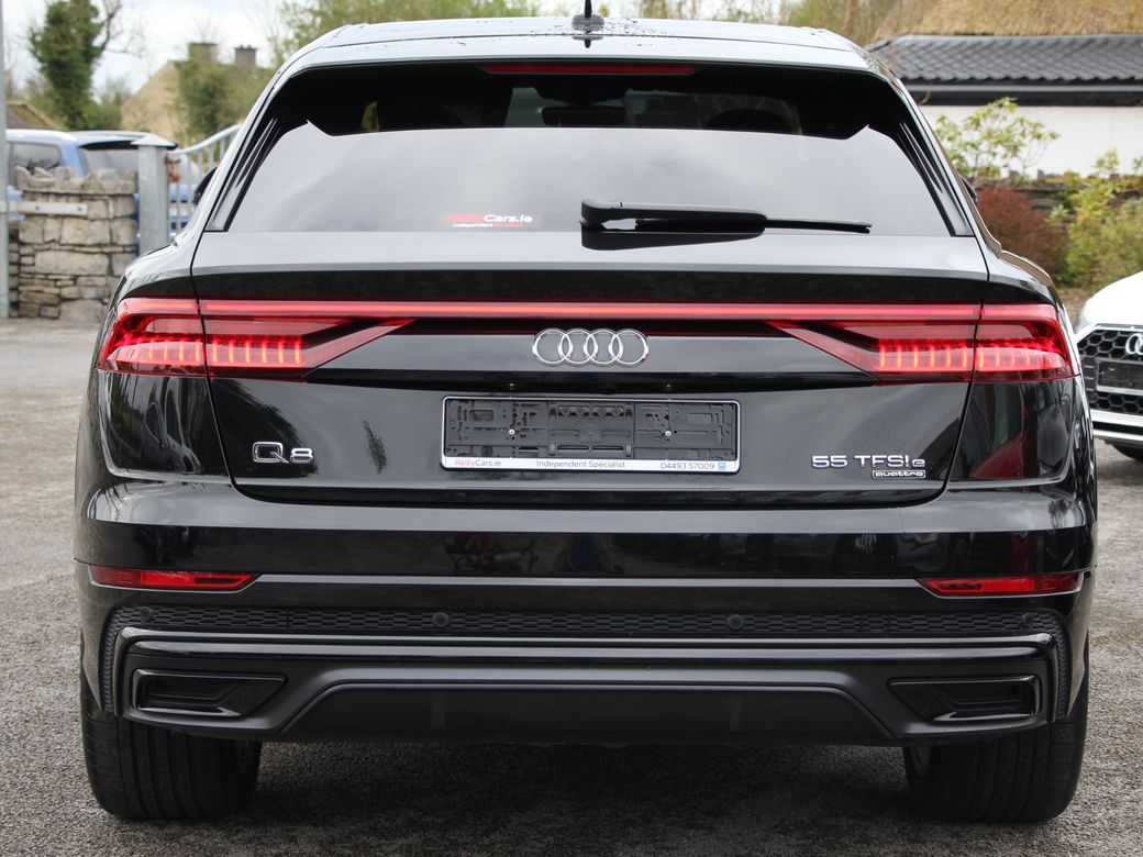 2023 Audi Q8