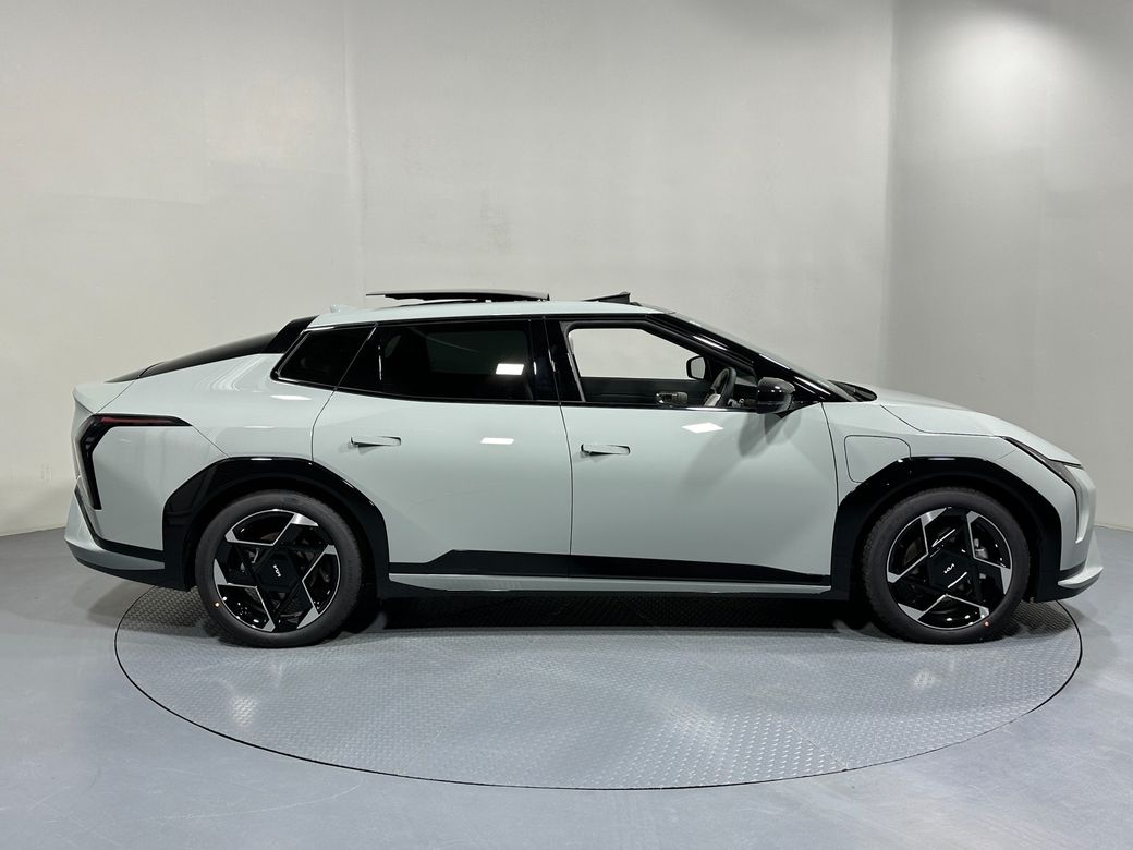 2026 Kia EV4