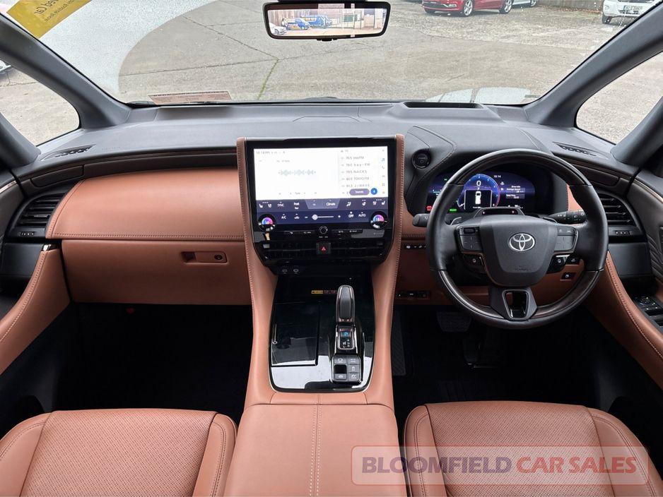 2025 Toyota Alphard