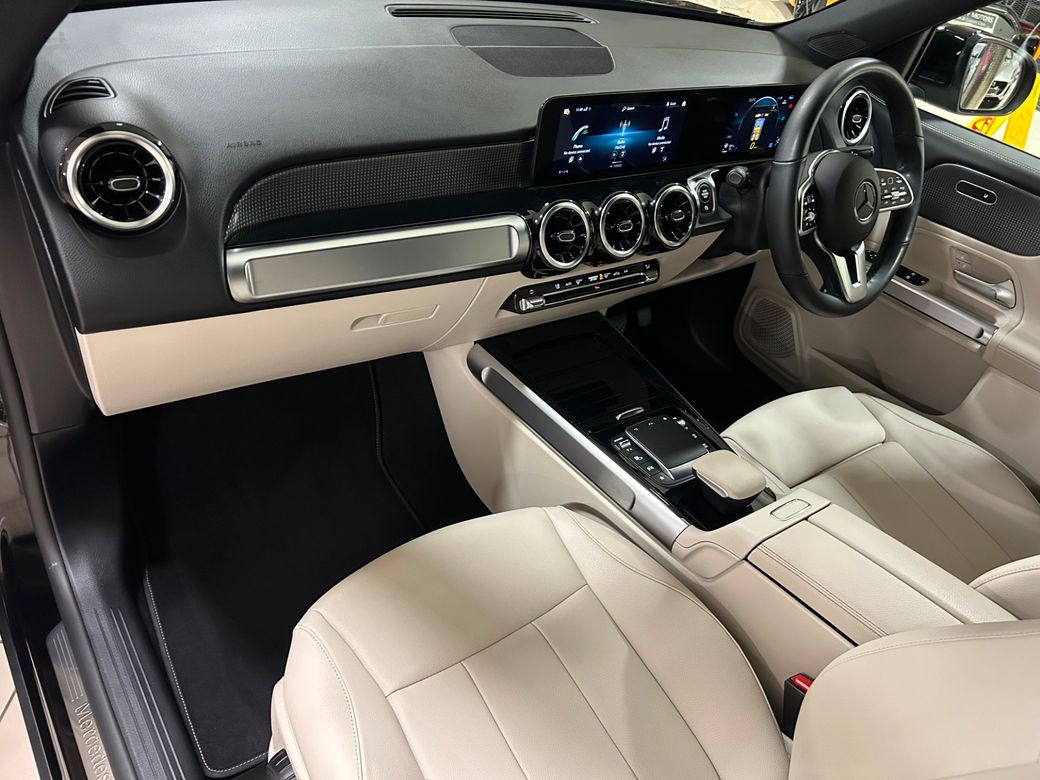 2023 Mercedes-Benz GLB Class