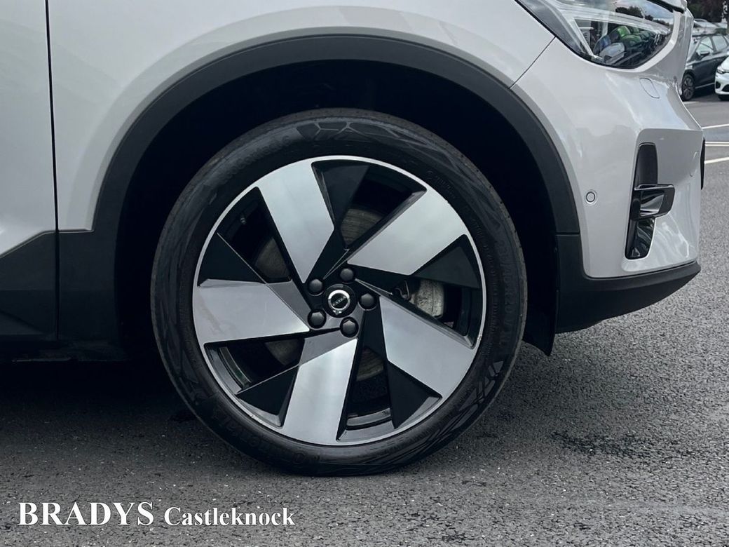2023 Volvo C40