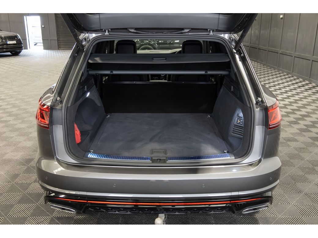 2025 Volkswagen Touareg