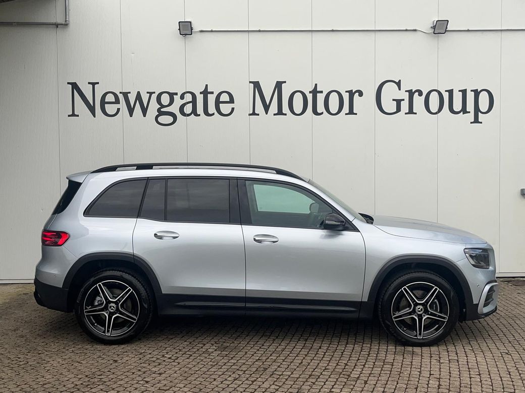 2025 Mercedes-Benz GLB Class