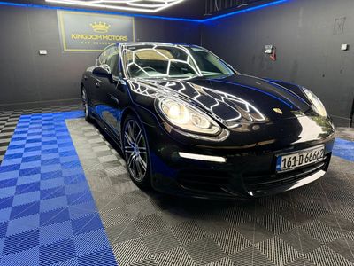 2016 Porsche Panamera