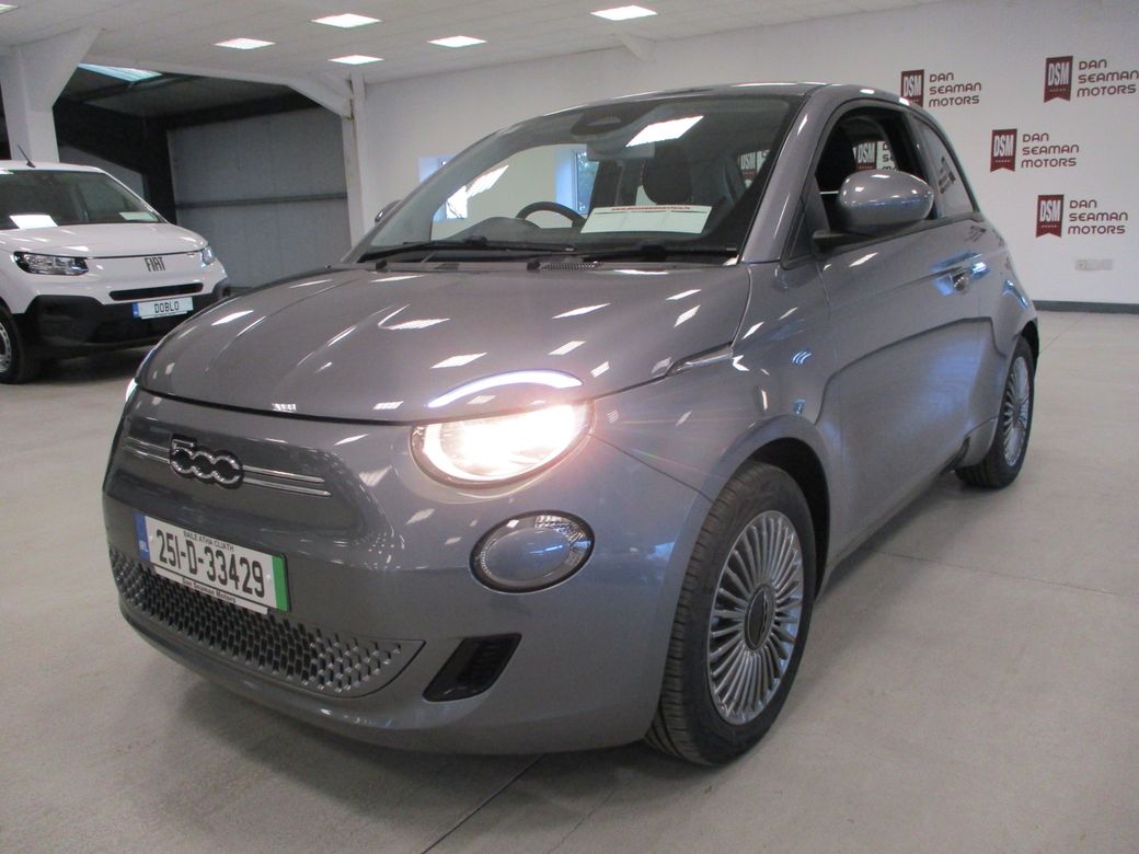 2025 Fiat 500e