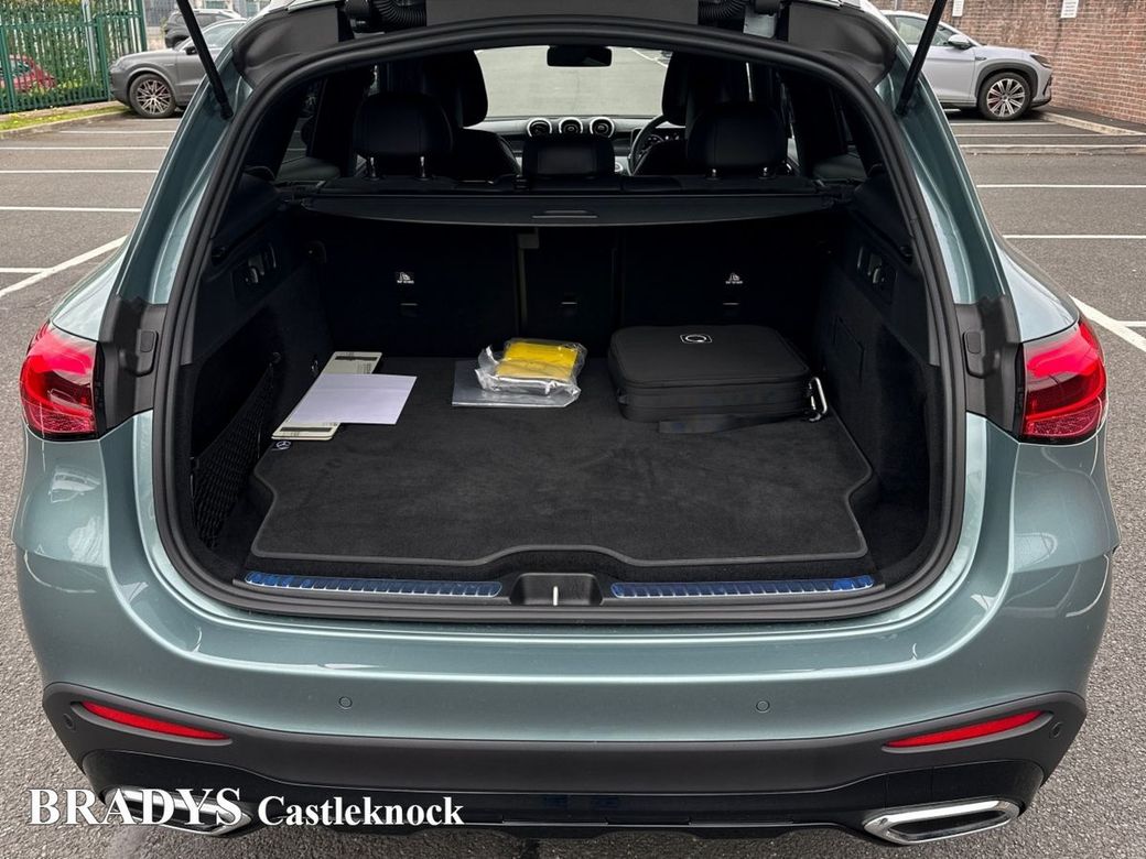 2025 Mercedes-Benz GLC Class