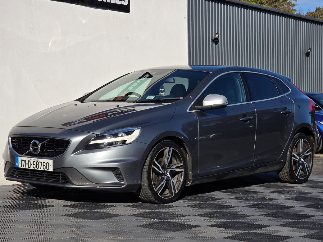 2017 Volvo V40
