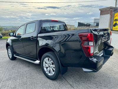 2025 Isuzu D-MAX