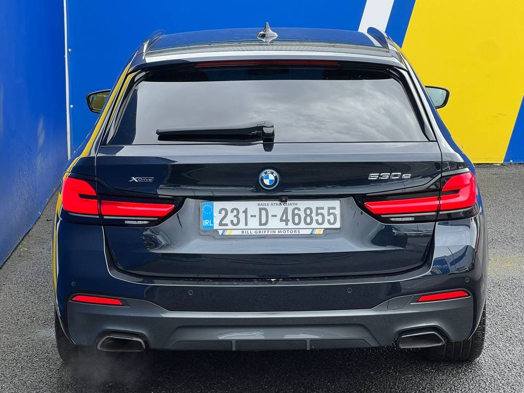 2023 BMW 530