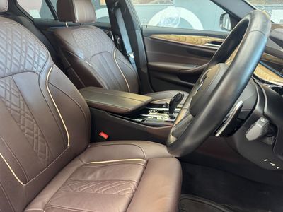 2021 BMW 5 Series