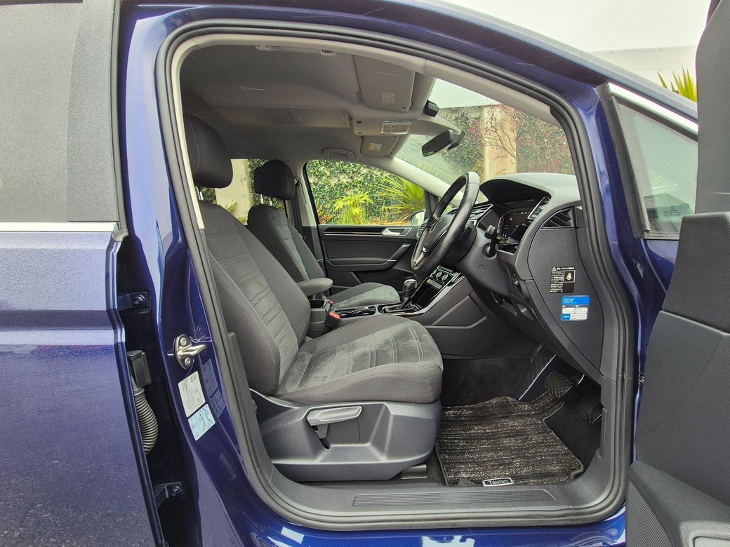 2022 Volkswagen Touran