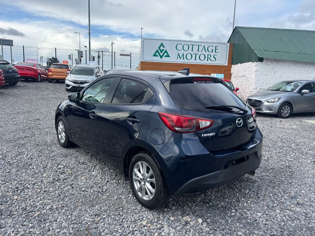 2016 Mazda Demio