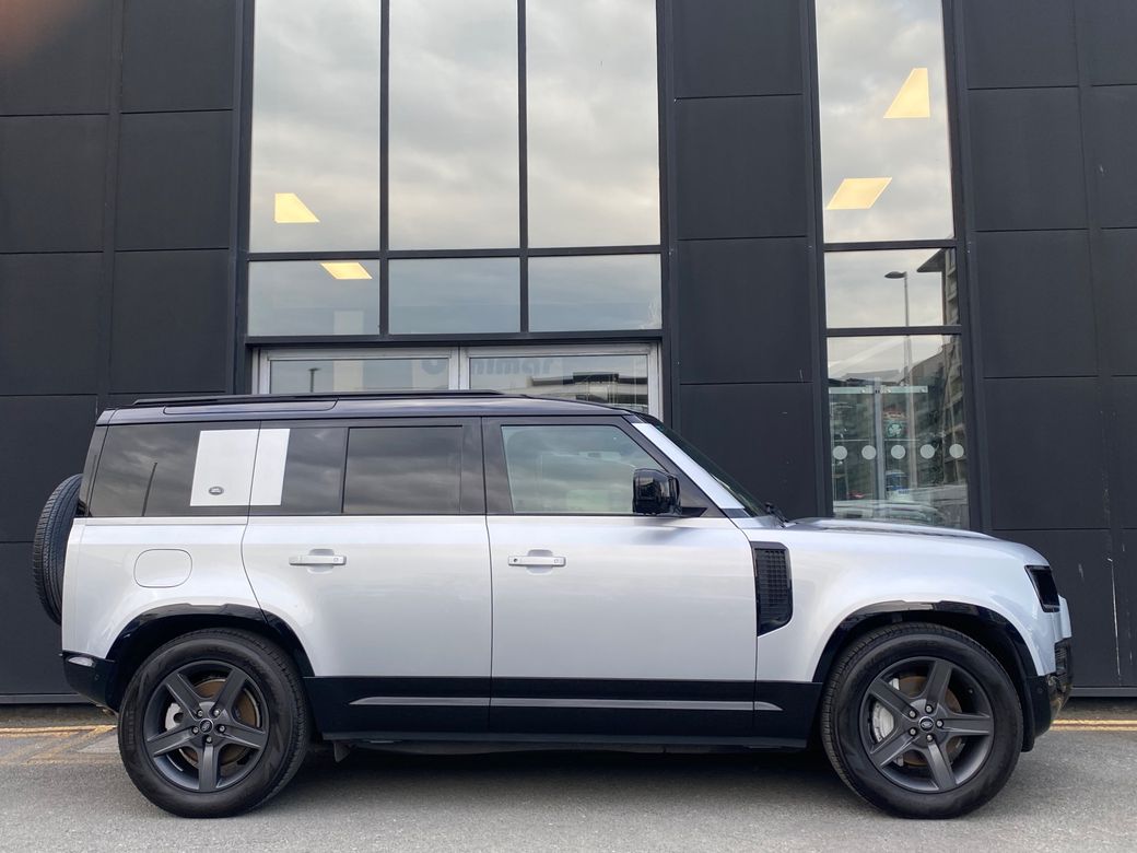 2023 Land Rover Defender