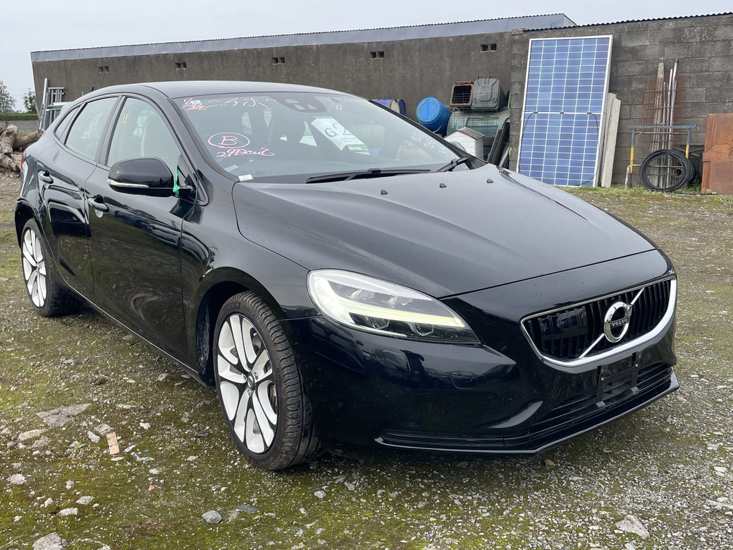 2018 Volvo V40