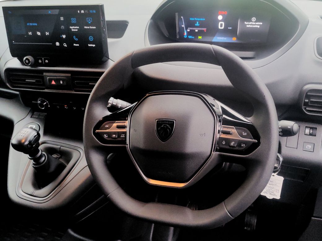 2025 Peugeot Partner