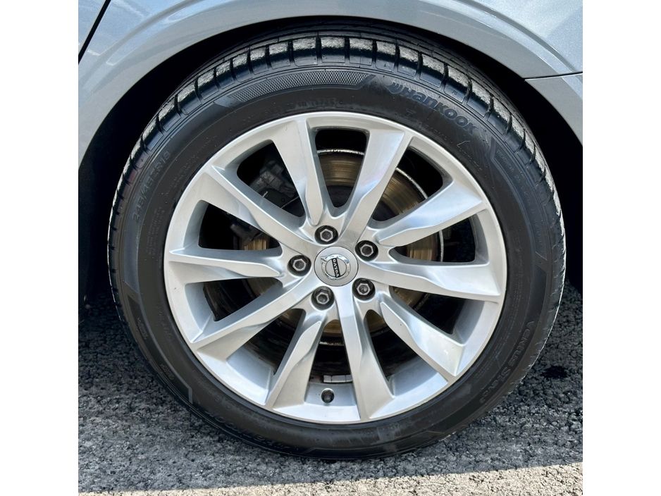 2021 Volvo S90