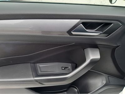 2023 Volkswagen T-Roc