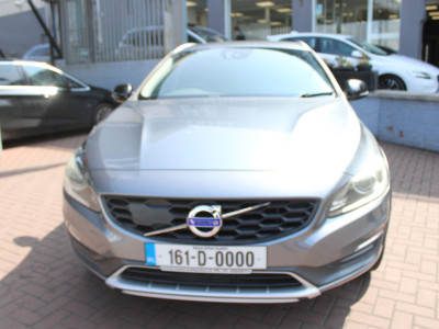 2016 Volvo V60 Cross Country