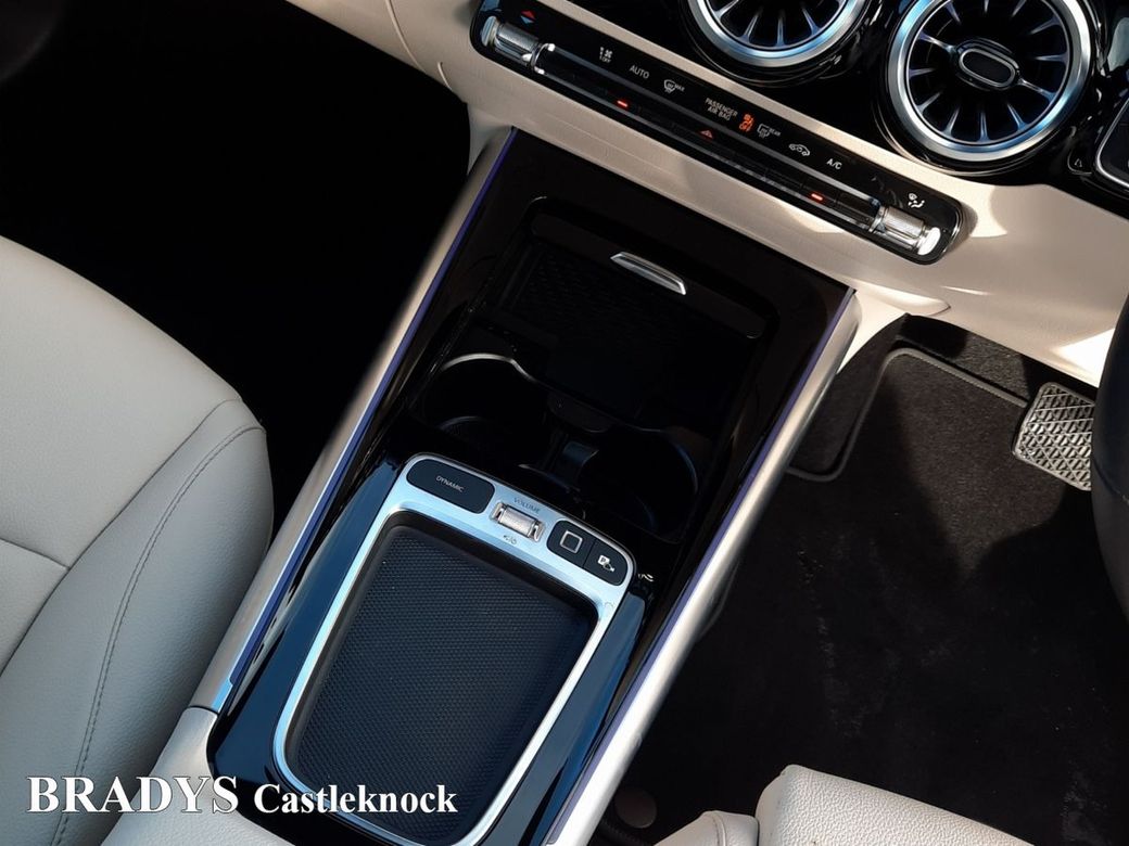 2025 Mercedes-Benz GLA Class