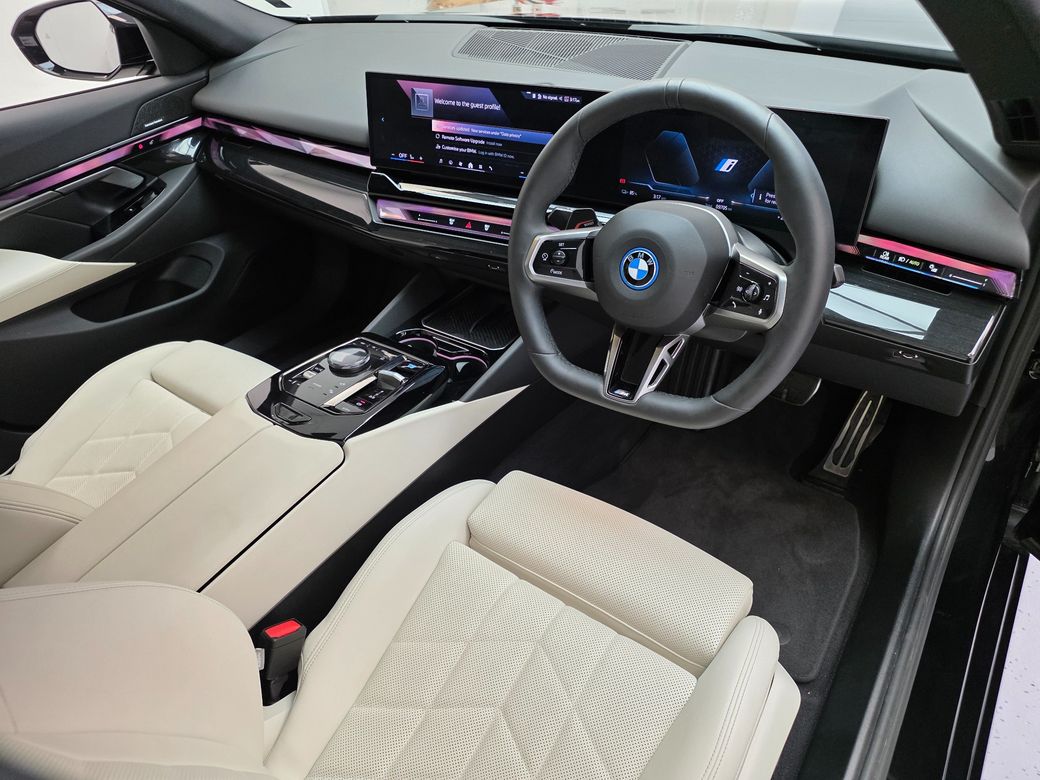 2025 BMW i5