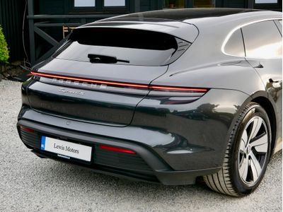 2023 Porsche Taycan