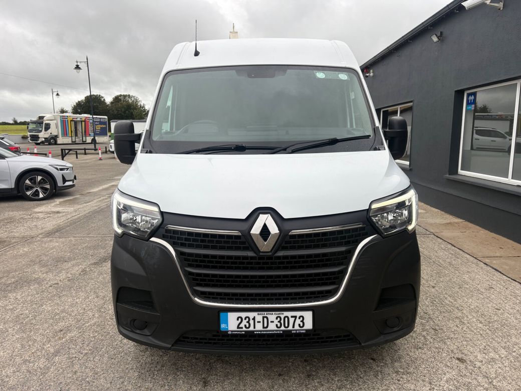 2023 Renault Master