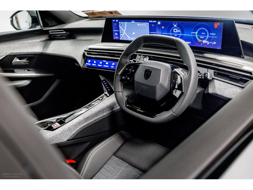 2025 Peugeot 5008