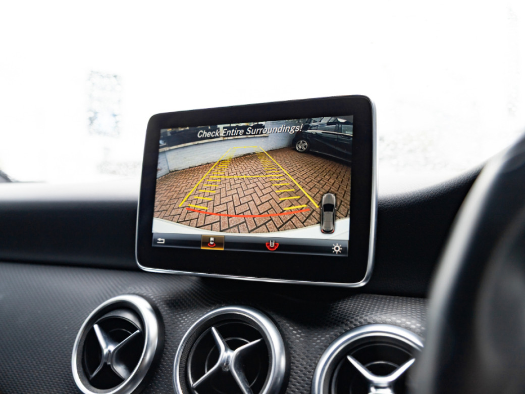 2016 Mercedes-Benz A 180