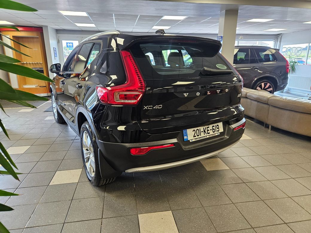 2020 Volvo XC40