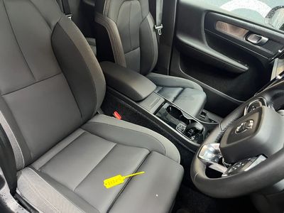 2022 Volvo XC40