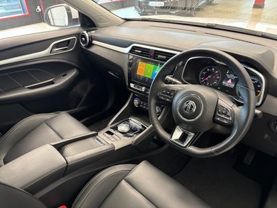 2021 MG ZS