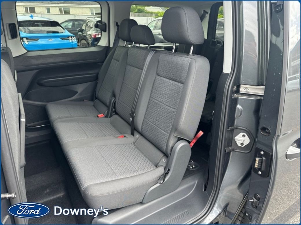 2026 Ford Tourneo Connect