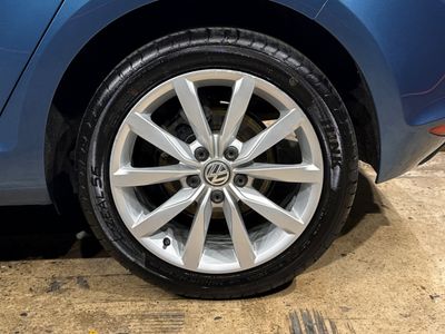 2017 Volkswagen Golf