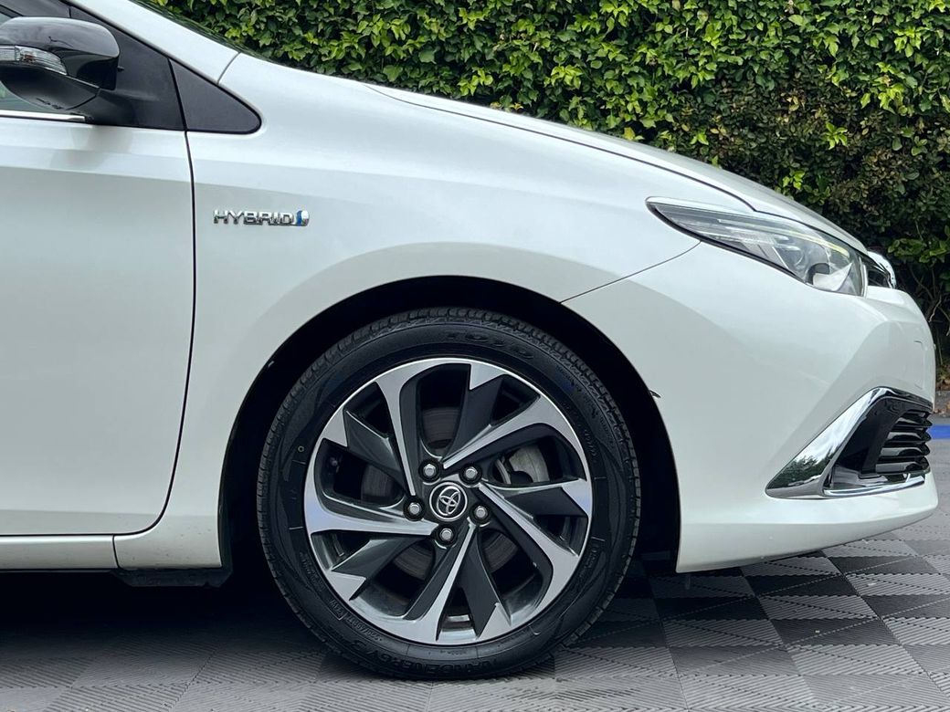 2017 Toyota Auris