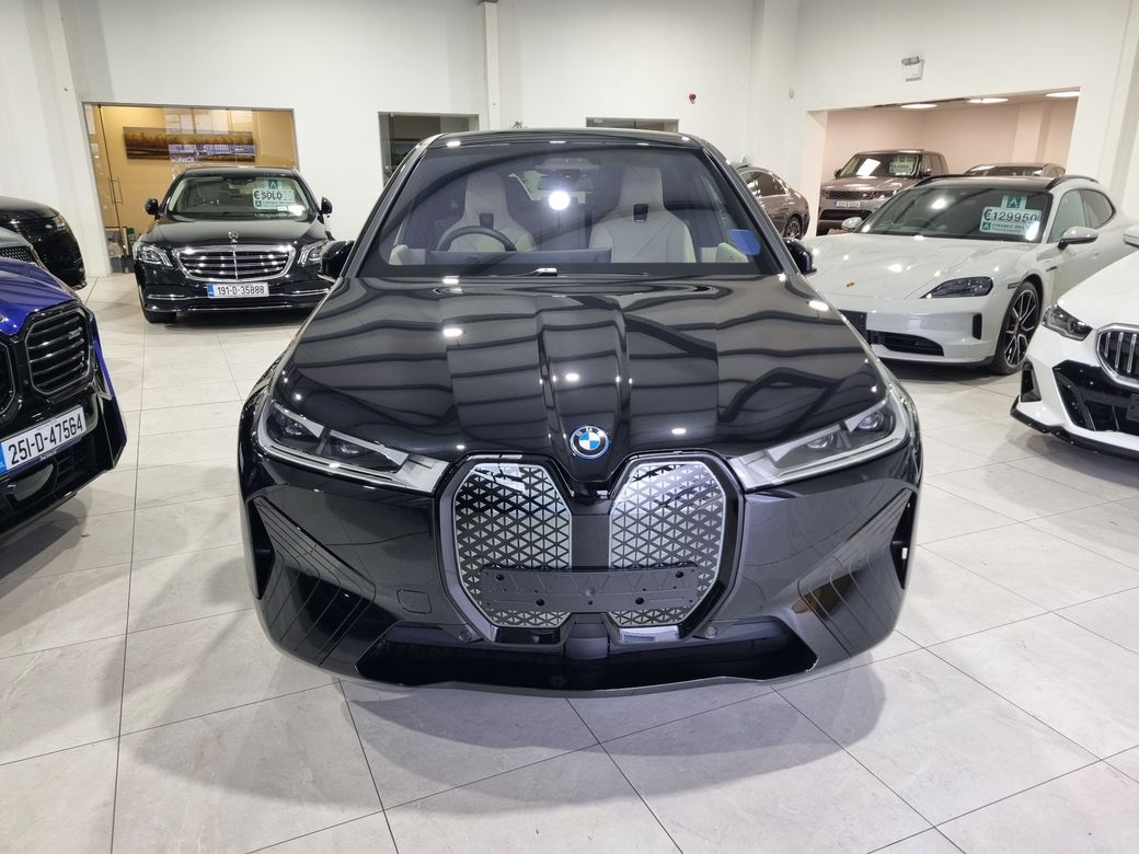 2025 BMW iX