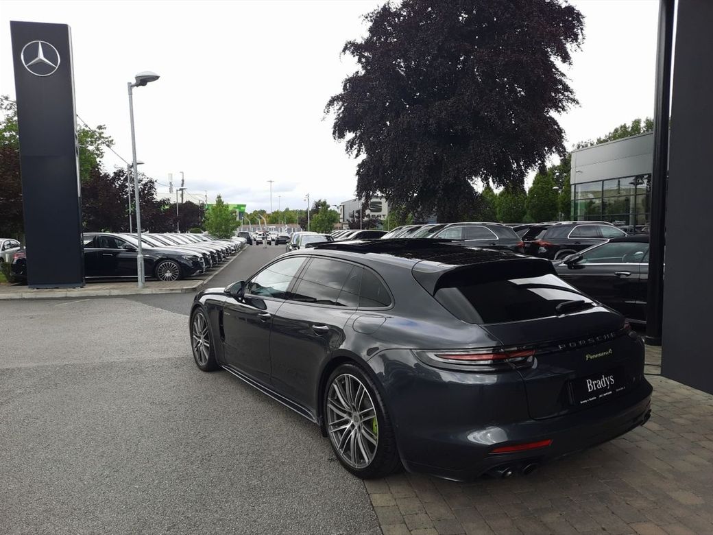 2020 Porsche Panamera