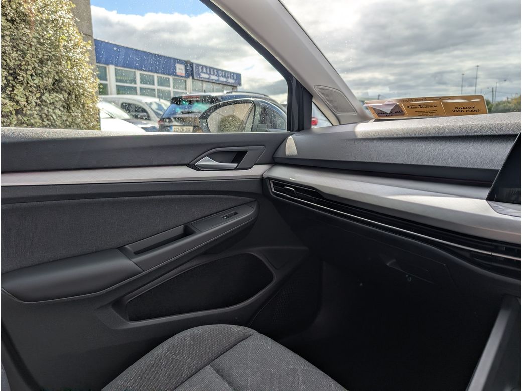 2024 Volkswagen Golf