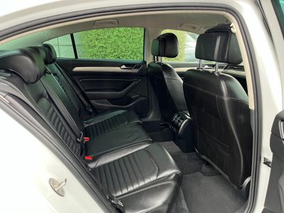 2016 Volkswagen Passat