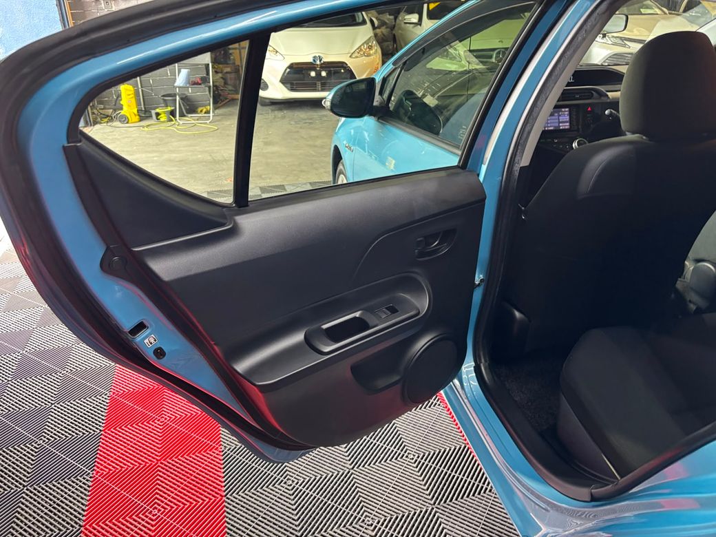 2017 Toyota Aqua
