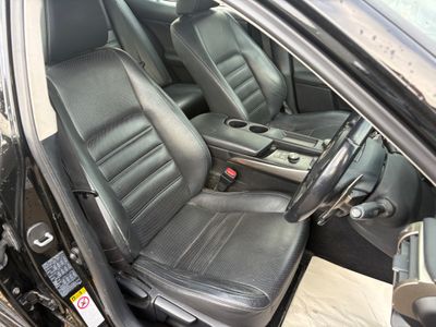 2015 Lexus IS 300h