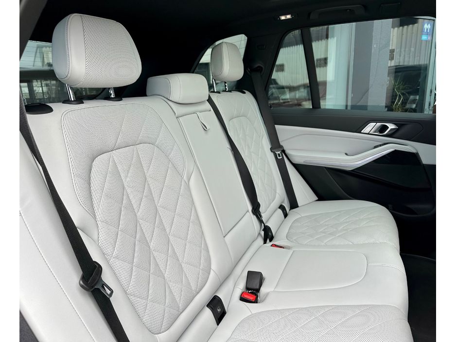 2023 BMW X5