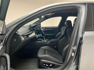 2021 BMW 530