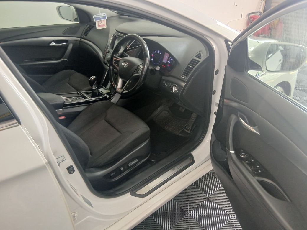 2011 Hyundai i40